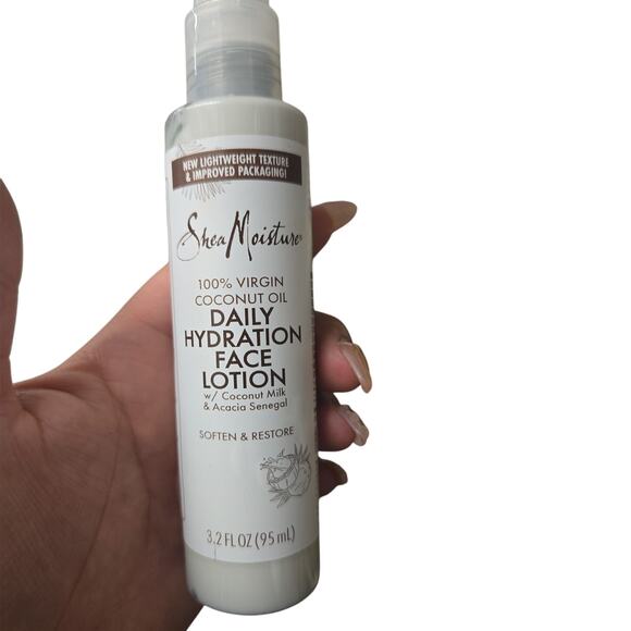 SheaMoisture 100% Virgin Coconut Oil Daily Hydration Face Lotion 3.2 oz - Picture 1 of 2